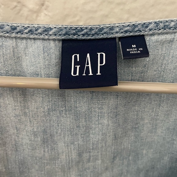 Gap short sleeve button up shirt size M - Picture 2 of 2